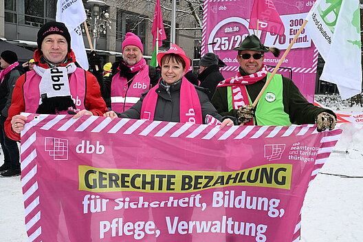 Beschäftigte aus Sachsen-Anhalt demonstrierten in Magdeburg