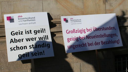 Aufruf zum Warnstreik in Magdeburg