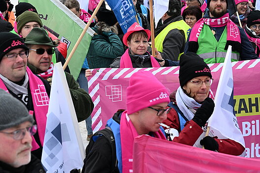 Beschäftigte aus Sachsen-Anhalt demonstrierten in Magdeburg